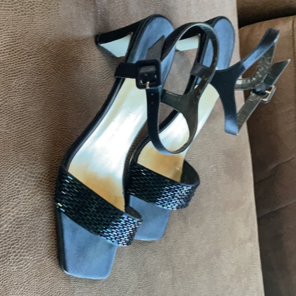 Navy dressy heels, size 8 1/2